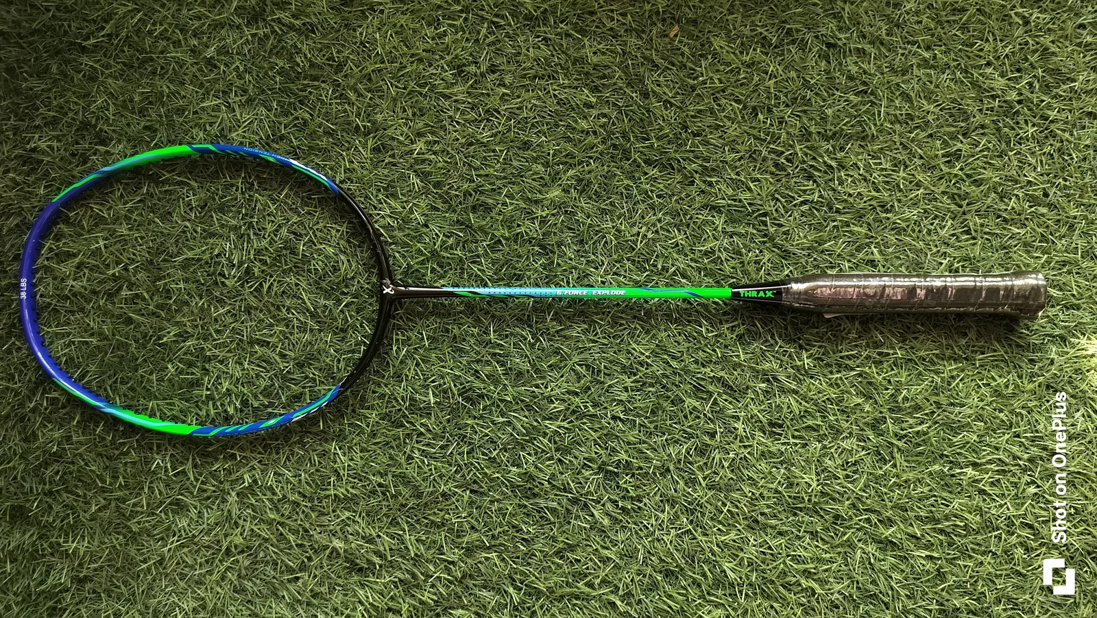 Thrax G Force Explode badminton racket - 2027 under Rs 3000 buying guide