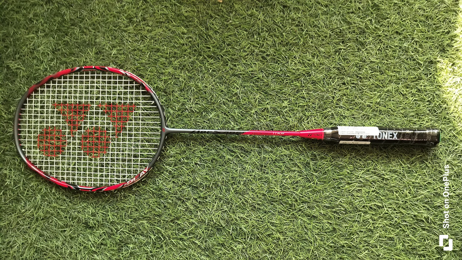 Yonex Arcsaber 11 Play badminton racket - 2027 under Rs 3000 buying guide
