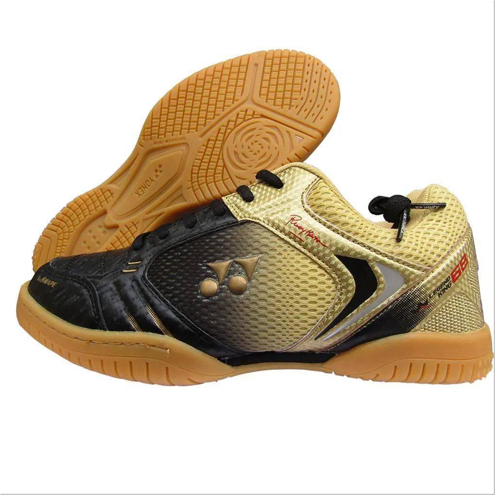 Yonex Legend King 68 Badminton Shoes Black and Gold