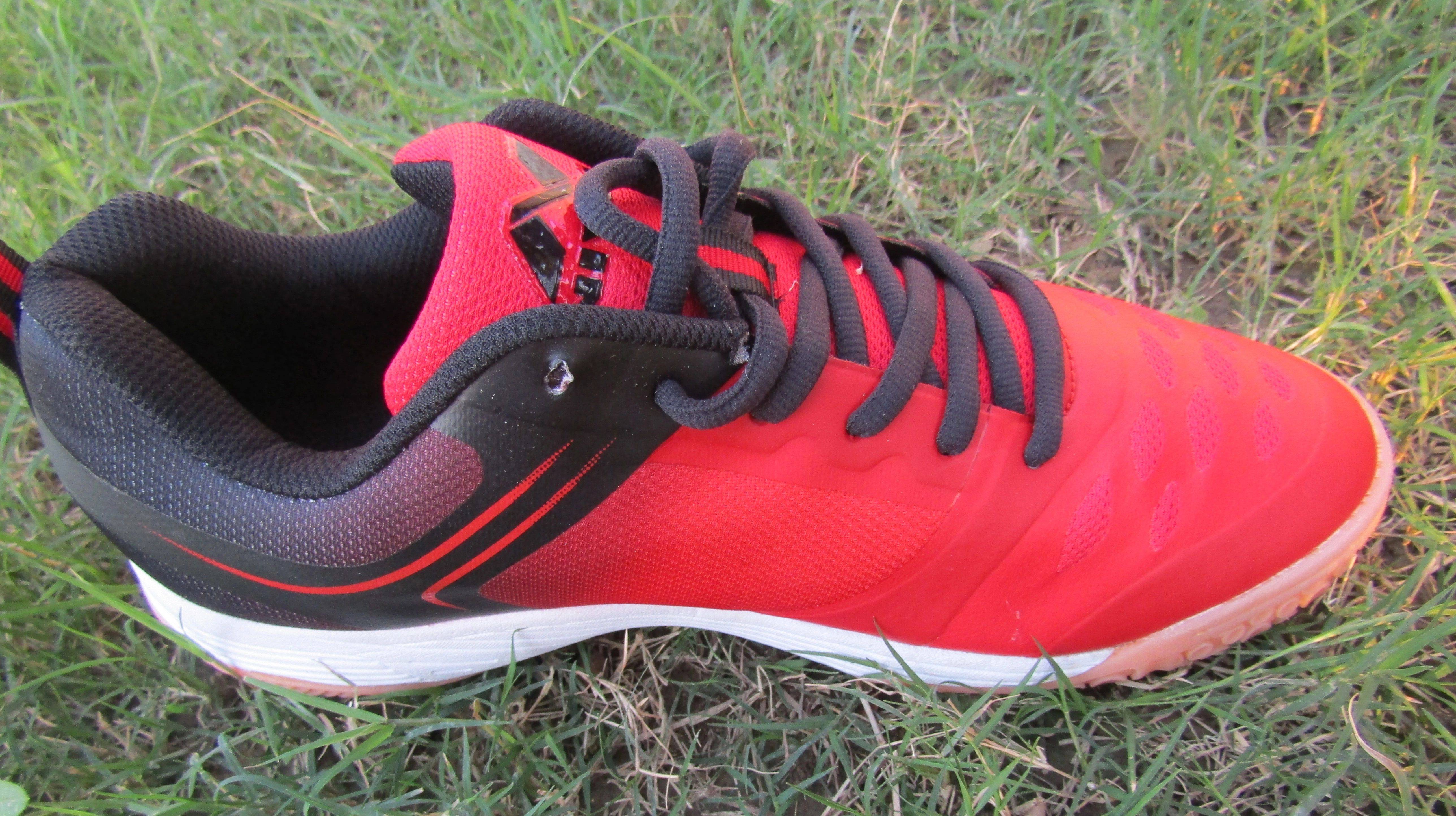 Nivia_hycourt_shoes_red_