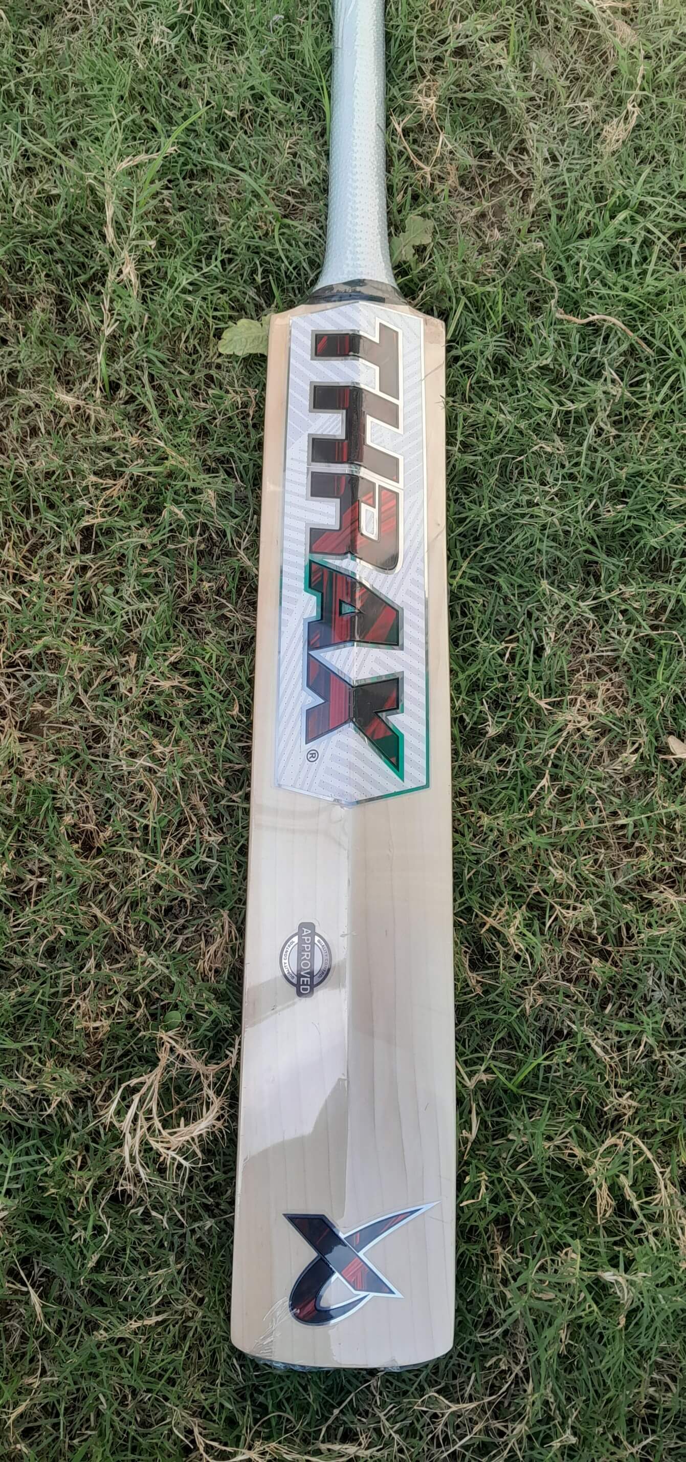 Thrax Roar Ultimate English Willow Cricket Bat