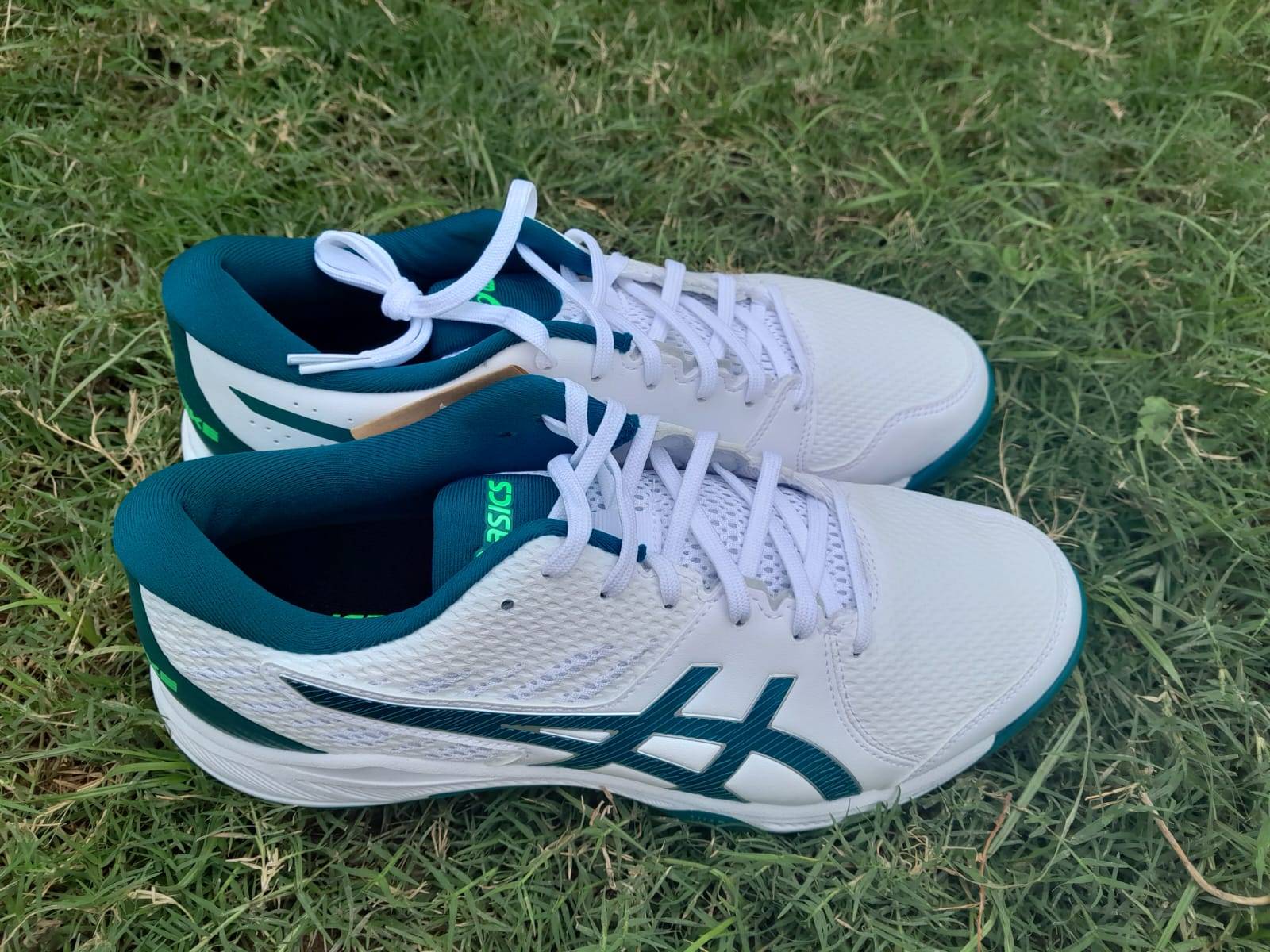 Asics Gel Peake 2 Cricket Shoes White And Velvet Pine