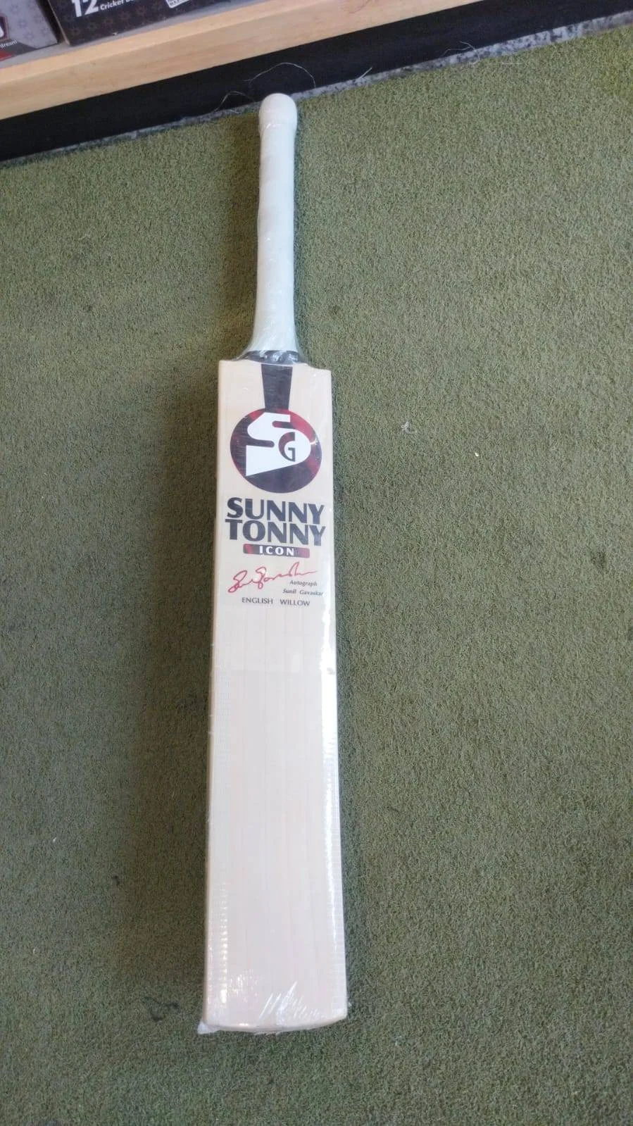 SG Sunny Tonny Icon English Willow Cricket Bat SG Sunny Tonny Icon English Willow Cricket Bat
