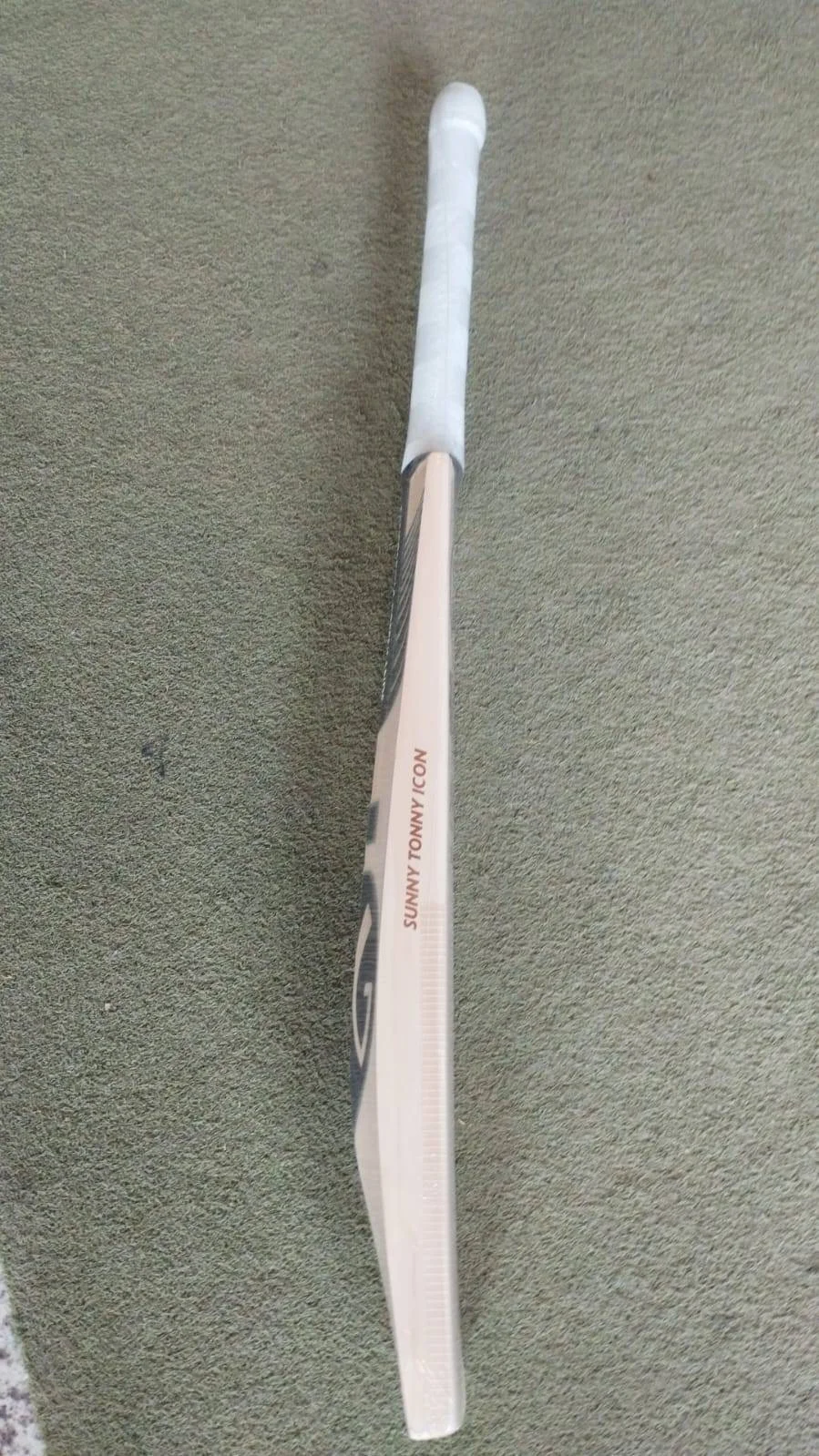 SG Sunny Tonny Icon Black English Willow Bat SG Sunny Tonny Icon Black English Willow Bat