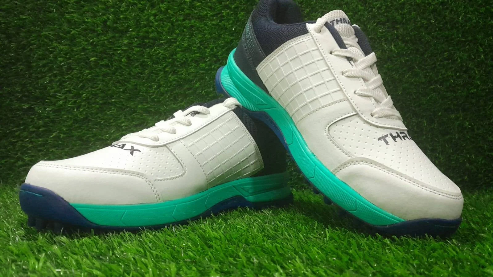 Thrax Hoop Cricket Rubber Stud Cricket Shoes White Blue Sea green