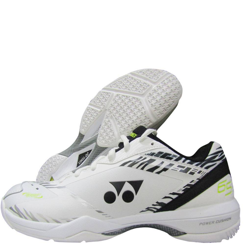 Yonex badminton shoes with discount power cushion