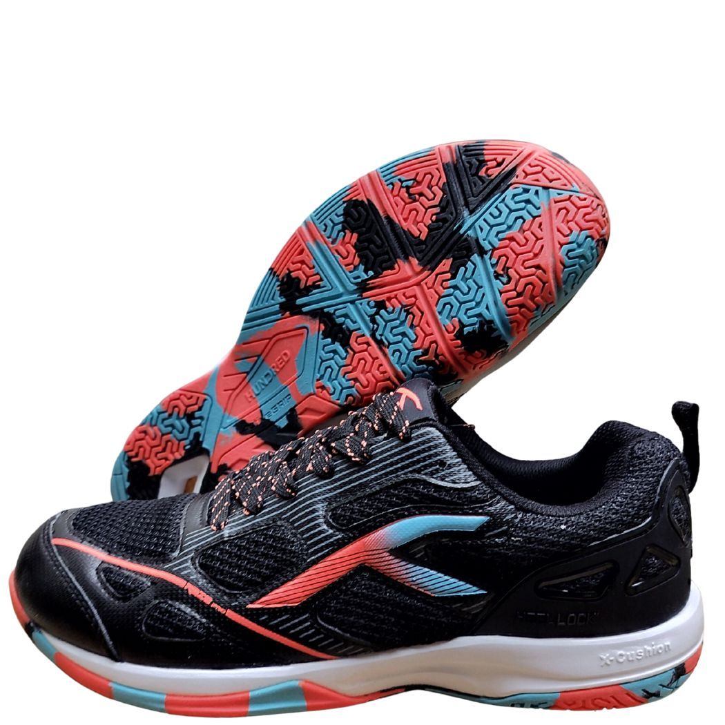 Buy Badminton Shoes Online in India – Yonex, Li-Ning, Nivia