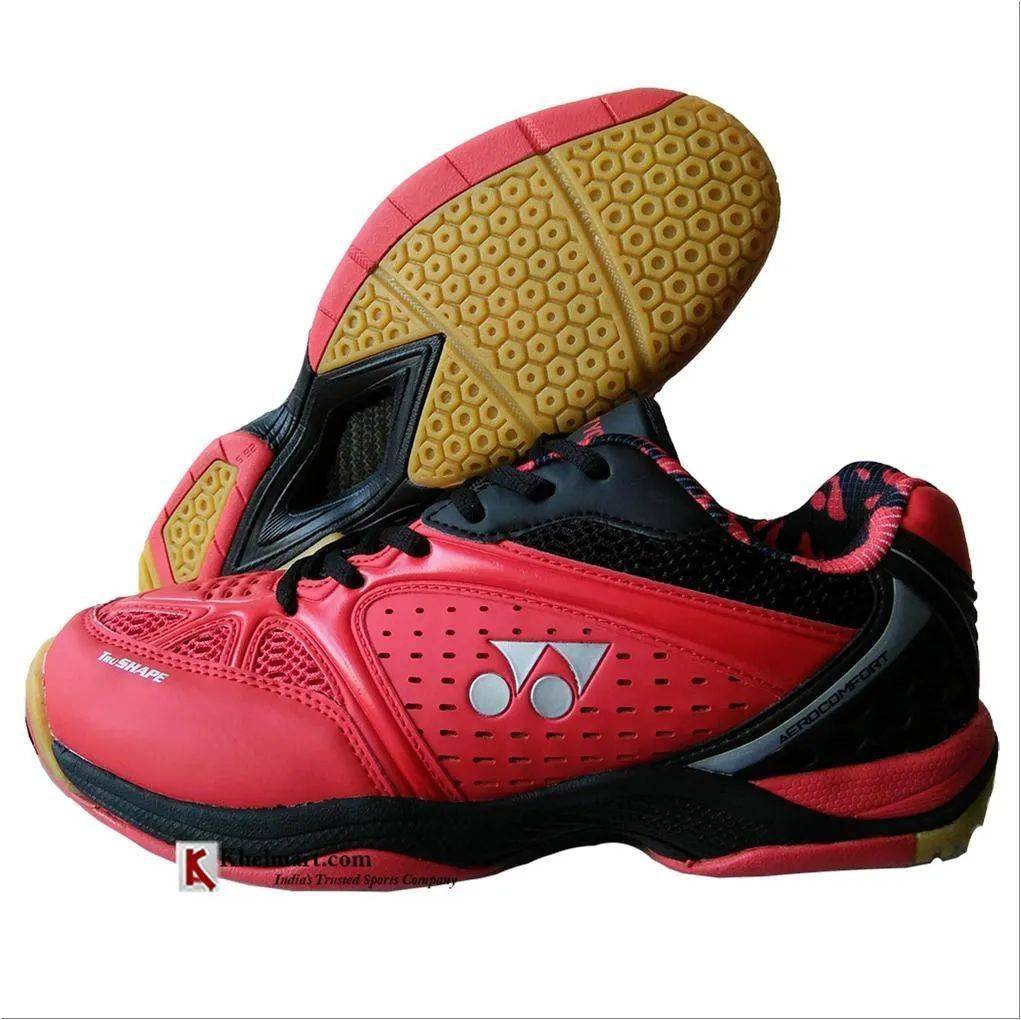Yonex aero comfort on sale