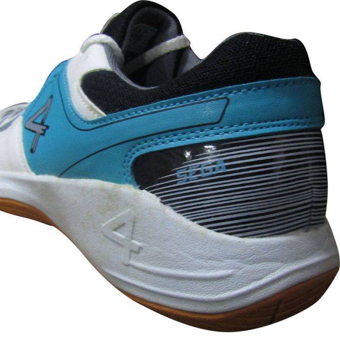Victor badminton shoes best sale khelmart
