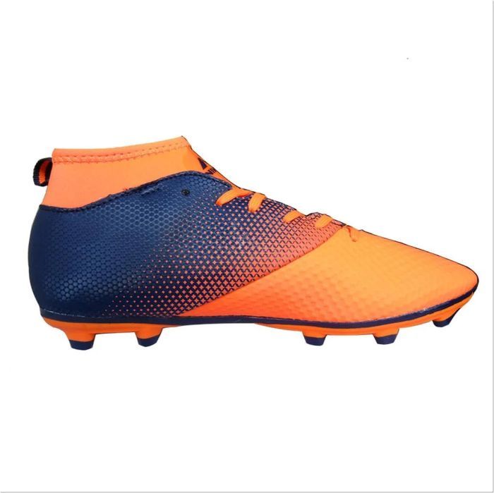 Buy Nivia Dominator 2.0 Football shoes at lowest price - chendlasports.co.in