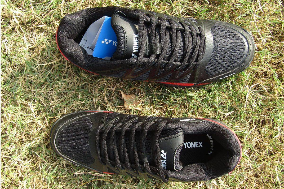 Yonex_skill_badminton_shoes_blue  class=