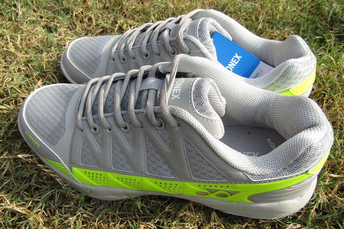 Yonex_skill_badminton_shoes_blue  class=