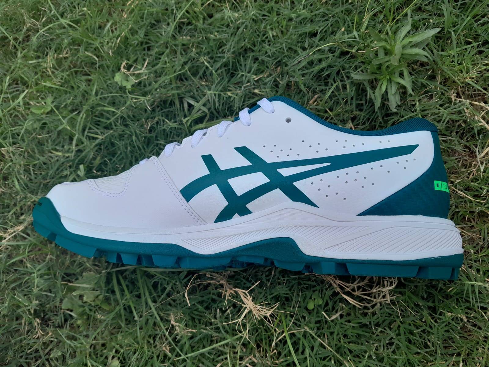 Asics Gel Peake 2 Cricket Shoes White And Velvet Pine