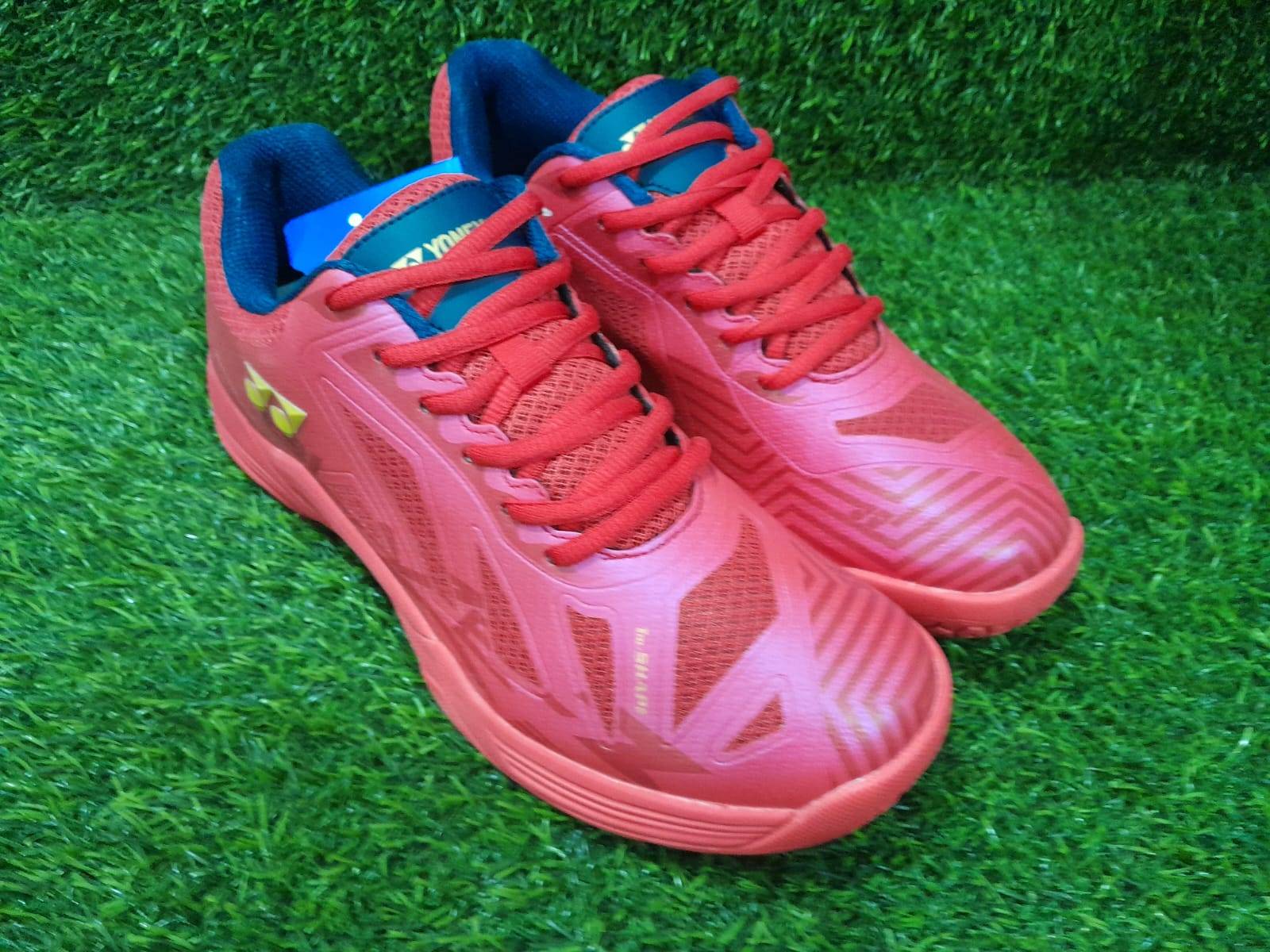 Yonex Blaze 3 Badminton Shoes Red Dark INK Gold