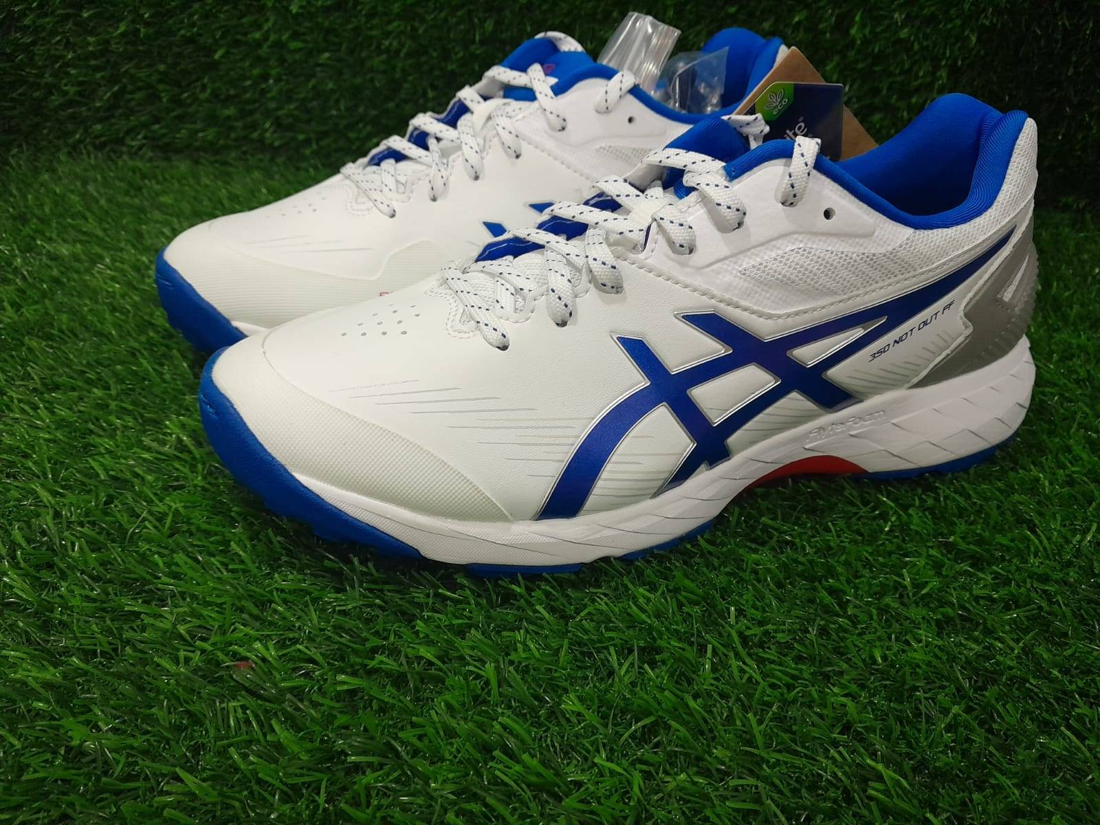 Asics 350 Not Out FF Leather Full Spike Cricket Shoes White Tuna Blue