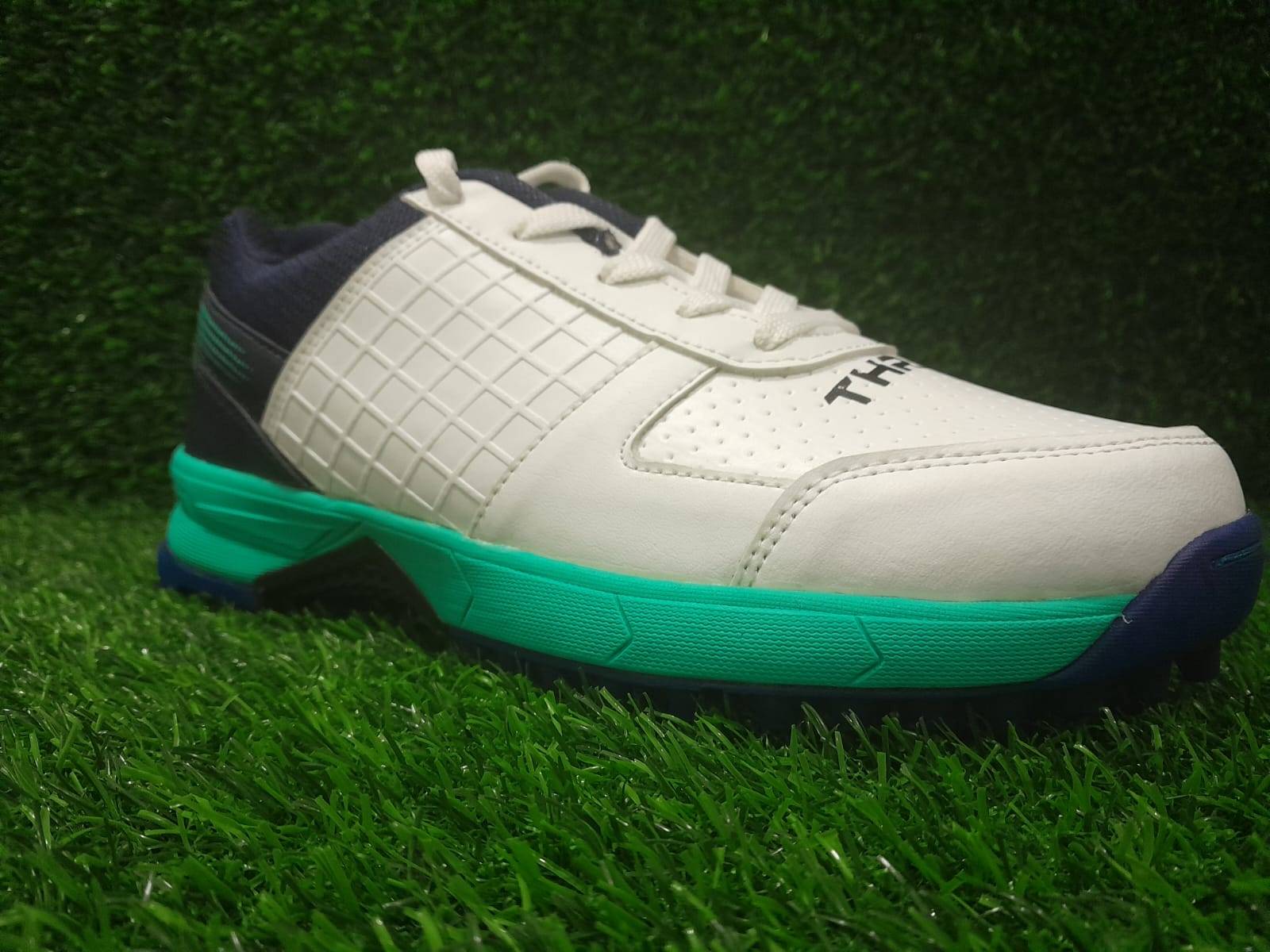  Thrax Hoop Cricket Rubber Stud Cricket Shoes White Blue Sea green